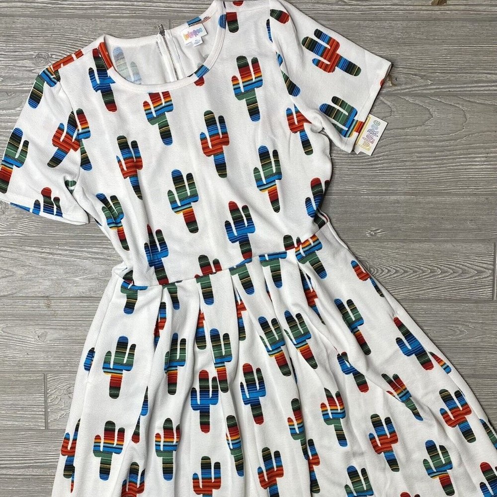 LulaRoe Medium Amelia Dress WITH POCKETS, Southwest Cactus Print on White